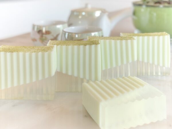 DRAGON TEA: Blueberry Lemon Jasmine Tea Shea Butter Soap Bar